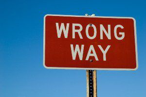 wrong way traffic sign